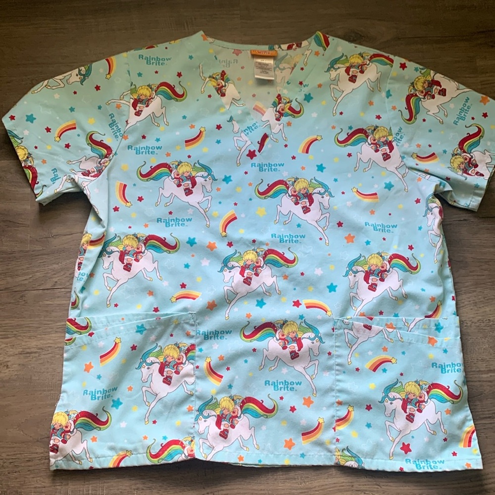 Rainbow Brite Women's Scrub Top - Light Blue
